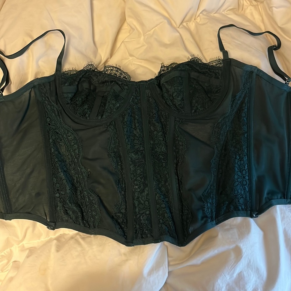 urban outfitters corset